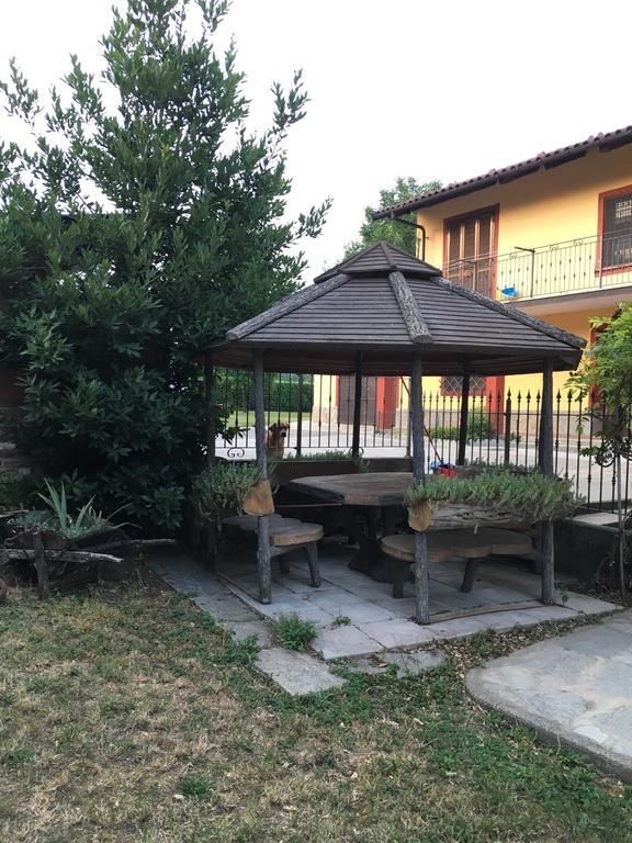 Gasthaus Relax Nel Noccioleto Novello Exterior foto
